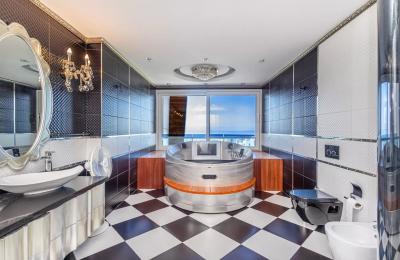 Королевский Дуплекс: Огромный пентхаус 354 м² с личным джакузи в Махмутларе