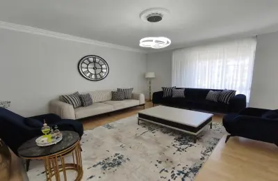 Просторная меблированная квартира 3+1 (190 м²) в Коньяалты, Хурма: Gardenya Evleri