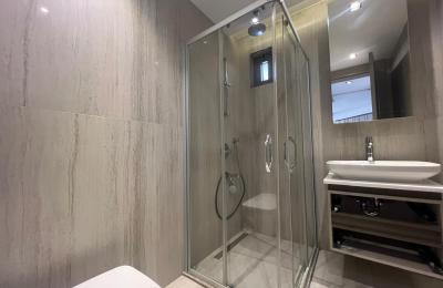 Seafront Ultra-Luxury Smart Home with Panoramic Views 25m from the Beach in Oriza Park, Liman
