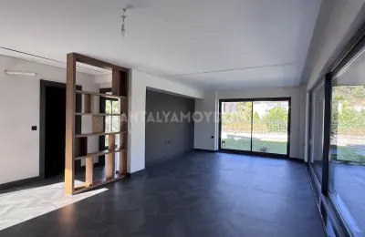 4-Bed Detached Luxury Villa with Private Pool in Çamyuva, Kemer