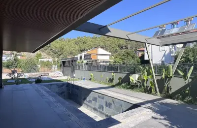 4-Bed Detached Luxury Villa with Private Pool in Çamyuva, Kemer