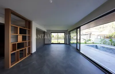 4-Bed Detached Luxury Villa with Private Pool in Çamyuva, Kemer