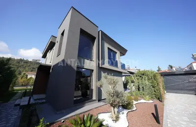 4-Bed Detached Luxury Villa with Private Pool in Çamyuva, Kemer