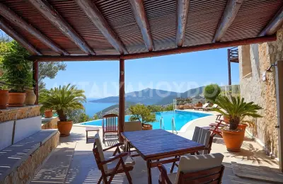 5-Bed Luxury Villa on 1,200 sqm Plot in Kızıltaş, Kalkan