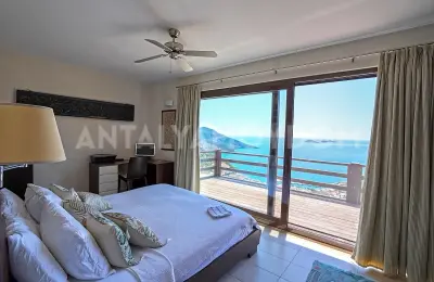 5-Bed Luxury Villa on 1,200 sqm Plot in Kızıltaş, Kalkan