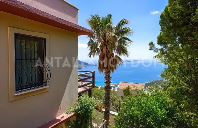 5-Bed Luxury Villa on 1,200 sqm Plot in Kızıltaş, Kalkan
