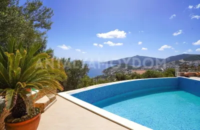 5-Bed Luxury Villa on 1,200 sqm Plot in Kızıltaş, Kalkan