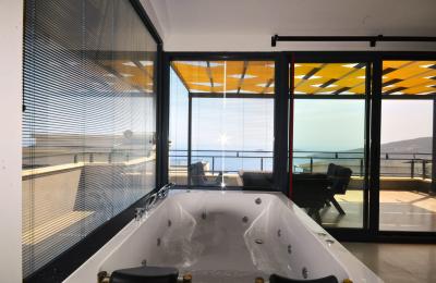 Оптовая продажа 9 VIP-вилл с видом на море на участке 5 010 м² в Калкане (Под бутик-отель)