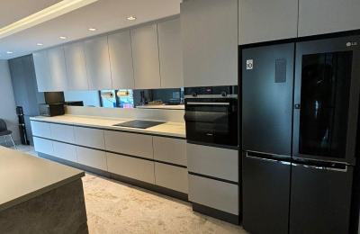 VIP-квартира 4+1 с панорамным видом на море в Makiport Residence Коньяалты (20 м до пляжа)