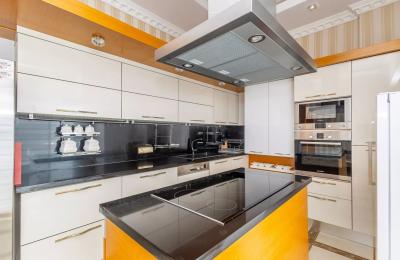 Королевский Дуплекс: Огромный пентхаус 354 м² с личным джакузи в Махмутларе