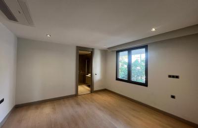 Seafront Ultra-Luxury Smart Home with Panoramic Views 25m from the Beach in Oriza Park, Liman