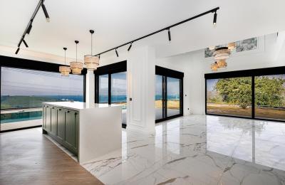 Fully Detached 4+1 Villa with Panoramic Sea Views on a 653 m² Plot in Kargicak