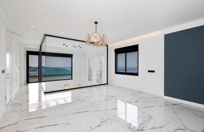 Fully Detached 4+1 Villa with Panoramic Sea Views on a 653 m² Plot in Kargicak