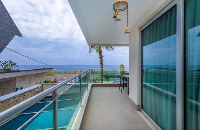 Wake Up to the Waves: Seafront 2+1 Furnished Apartment with Full Sea View in Kargicak (Only 50m to Beach)
