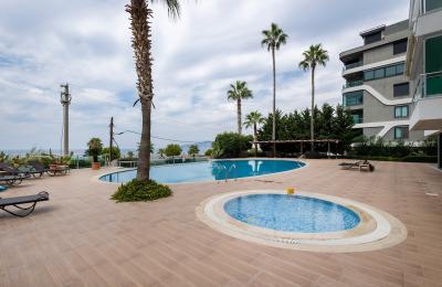 Wake Up to the Waves: Seafront 2+1 Furnished Apartment with Full Sea View in Kargicak (Only 50m to Beach)