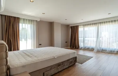 Ультра-роскошная вилла с лифтом и SPA в Коньяалты: Особняк 6+1 с бассейном