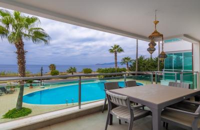 Wake Up to the Waves: Seafront 2+1 Furnished Apartment with Full Sea View in Kargicak (Only 50m to Beach)