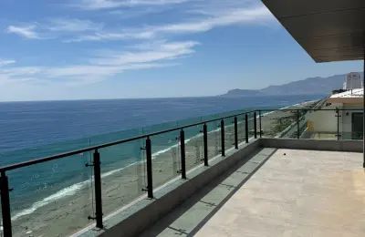 Alanya Mahmutlar'da Denize Sıfır Özel Plajlı 5+2 Ultra Lüks Kupon Penthouse | Vatandaşlığa Uygun