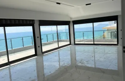 Alanya Mahmutlar'da Denize Sıfır Özel Plajlı 5+2 Ultra Lüks Kupon Penthouse | Vatandaşlığa Uygun