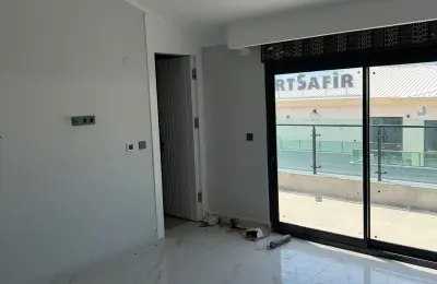 Alanya Mahmutlar'da Denize Sıfır Özel Plajlı 5+2 Ultra Lüks Kupon Penthouse | Vatandaşlığa Uygun