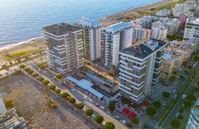 Alanya Mahmutlar'da Denize Sıfır Özel Plajlı 5+2 Ultra Lüks Kupon Penthouse | Vatandaşlığa Uygun