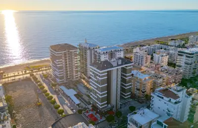 Alanya Mahmutlar'da Denize Sıfır Özel Plajlı 5+2 Ultra Lüks Kupon Penthouse | Vatandaşlığa Uygun