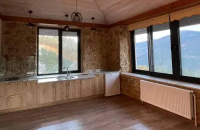 5+2 Luxury Detached Stone Mansion with 839 m² Plot Built with Tosmur Stone in Alanya