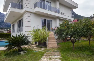 5+1 Luxury Detached Villa for Sale in Antalya Konyaalti Hisarcandir