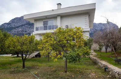 5+1 Luxury Detached Villa for Sale in Antalya Konyaalti Hisarcandir