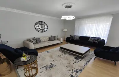 Просторная меблированная квартира 3+1 (190 м²) в Коньяалты, Хурма: Gardenya Evleri