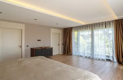 Ультра-роскошная вилла с лифтом и SPA в Коньяалты: Особняк 6+1 с бассейном