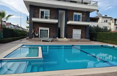 Belek’te akuaparklı Havuzlu Sitede Lüks Satılık 4+1 Dubleks Daire