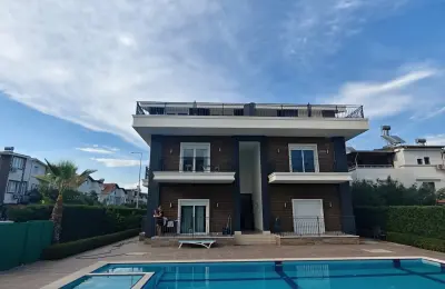 Belek’te akuaparklı Havuzlu Sitede Lüks Satılık 4+1 Dubleks Daire