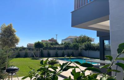Belek'te Özel Havuzlu, Akıllı Sistemli Satılık 4+1 Lüks Müstakil Golf Villası