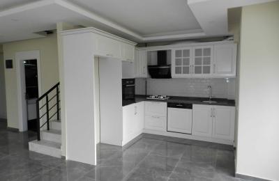 Продажа: Дуплекс 4+1 в Гюрсю (Коньяалты) | Газ, 300м до Моря и Бассейн