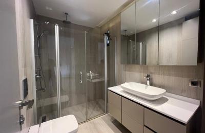 Seafront Ultra-Luxury Smart Home with Panoramic Views 25m from the Beach in Oriza Park, Liman