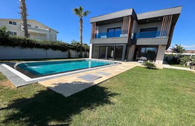 Belek'te Özel Havuzlu, Akıllı Sistemli Satılık 4+1 Lüks Müstakil Golf Villası