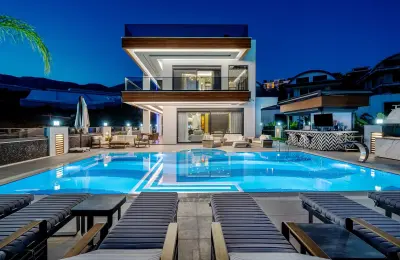 Detached 3-Bedroom Luxury Villa with Panoramic Sea Views in Kargicak Alanya