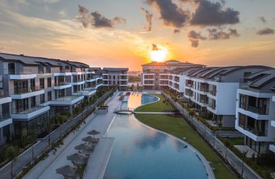 Sunset Park Side: Элитный Комплекс с Бассейном 1200 м² и Теплыми Полами