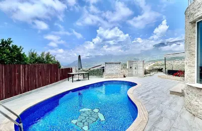 Alanya Kargıcak’ta Tam Eşyalı Müstakil Havuzlu & Kış Bahçeli 5+1 Tripleks Lüks Villa