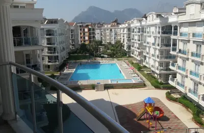 Просторная меблированная квартира 3+1 (190 м²) в Коньяалты, Хурма: Gardenya Evleri