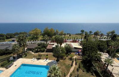 Элитная Квартира 4+1 в Ларе, Чаглаян: Панорамный Вид на Море и 210 м² Пространства