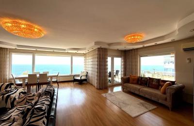 Элитная Квартира 4+1 в Ларе, Чаглаян: Панорамный Вид на Море и 210 м² Пространства