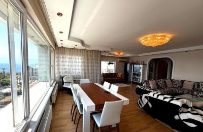 Элитная Квартира 4+1 в Ларе, Чаглаян: Панорамный Вид на Море и 210 м² Пространства