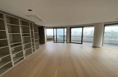 Seafront Ultra-Luxury Smart Home with Panoramic Views 25m from the Beach in Oriza Park, Liman