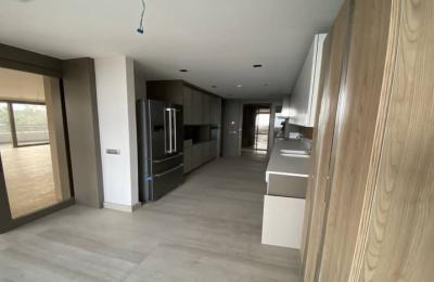 Seafront Ultra-Luxury Smart Home with Panoramic Views 25m from the Beach in Oriza Park, Liman