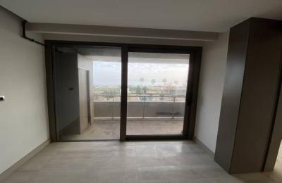 Seafront Ultra-Luxury Smart Home with Panoramic Views 25m from the Beach in Oriza Park, Liman