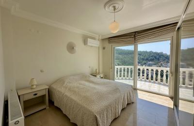 Panoramic Sea & City View Villa for Sale in Alanya Tepe – Diamond Garden Complex