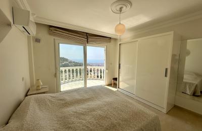 Panoramic Sea & City View Villa for Sale in Alanya Tepe – Diamond Garden Complex
