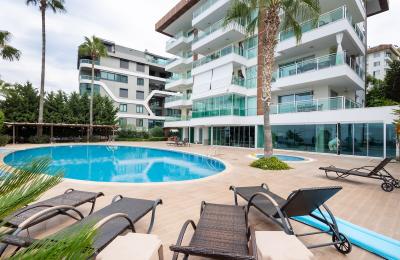 Wake Up to the Waves: Seafront 2+1 Furnished Apartment with Full Sea View in Kargicak (Only 50m to Beach)